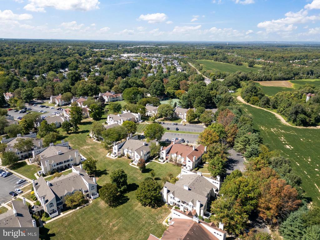 10 Powell Ct