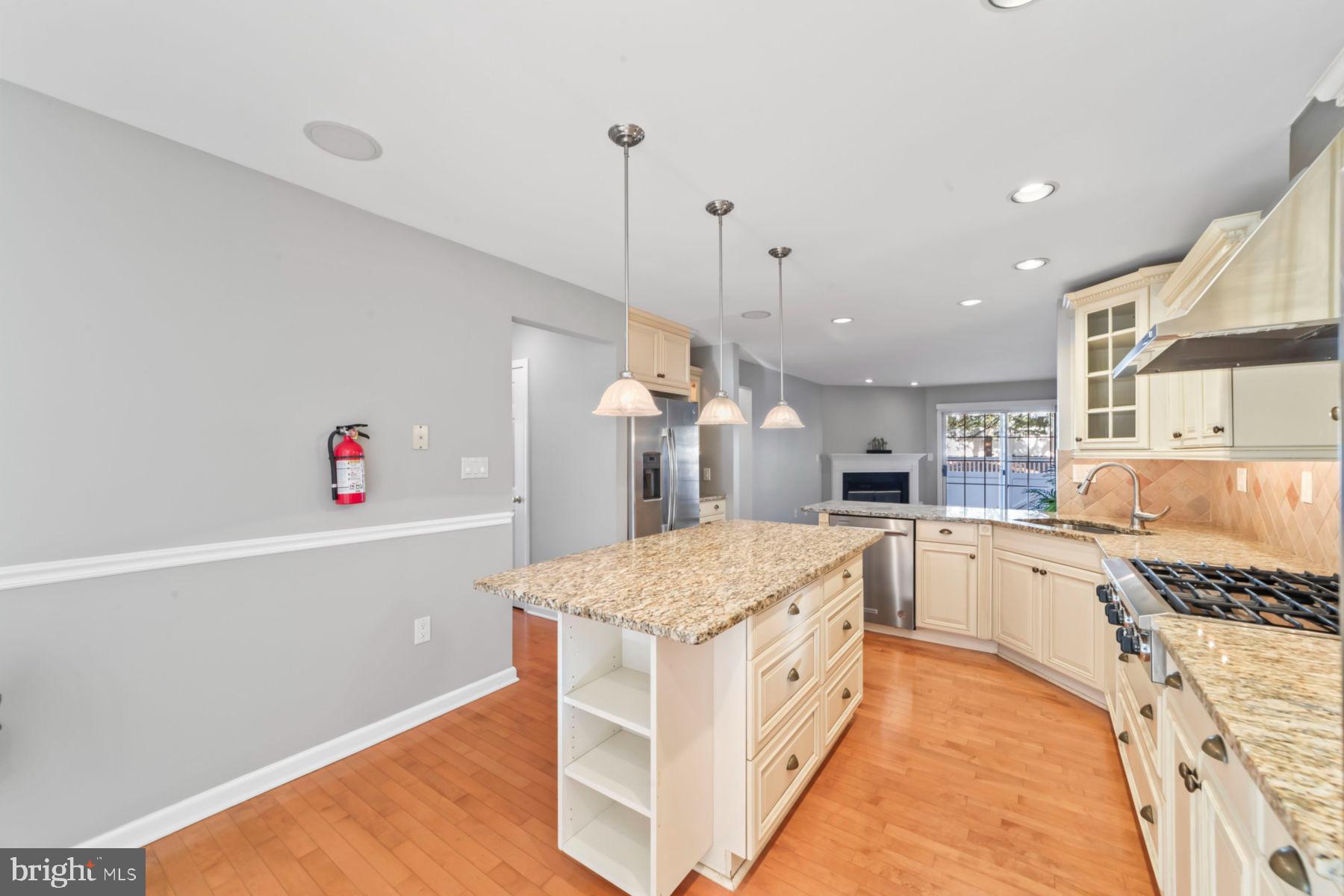 214 Kentshire Ct