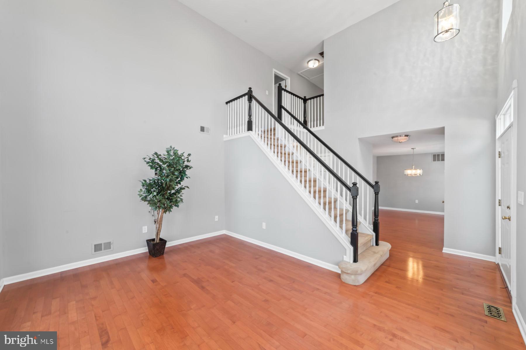 214 Kentshire Ct