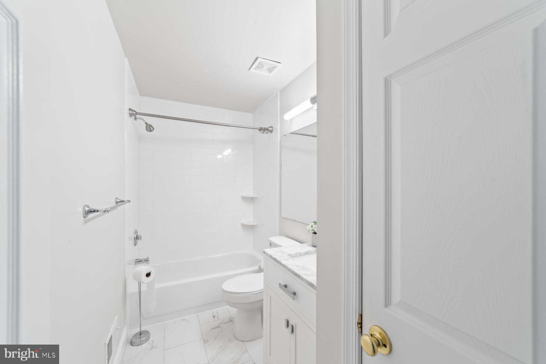 214 Kentshire Ct