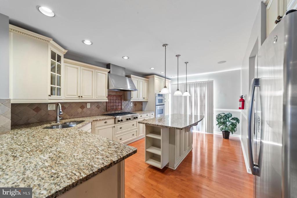 214 Kentshire Ct