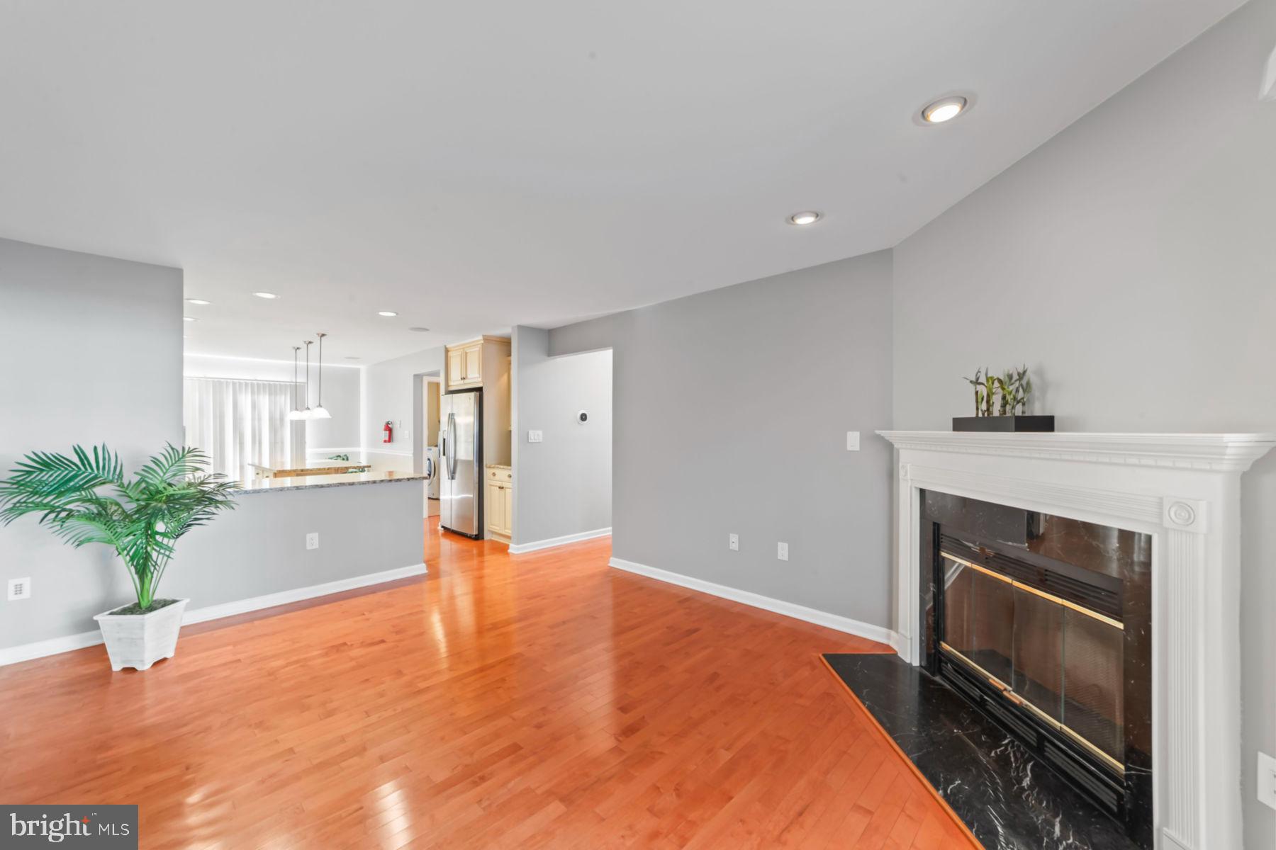 214 Kentshire Ct