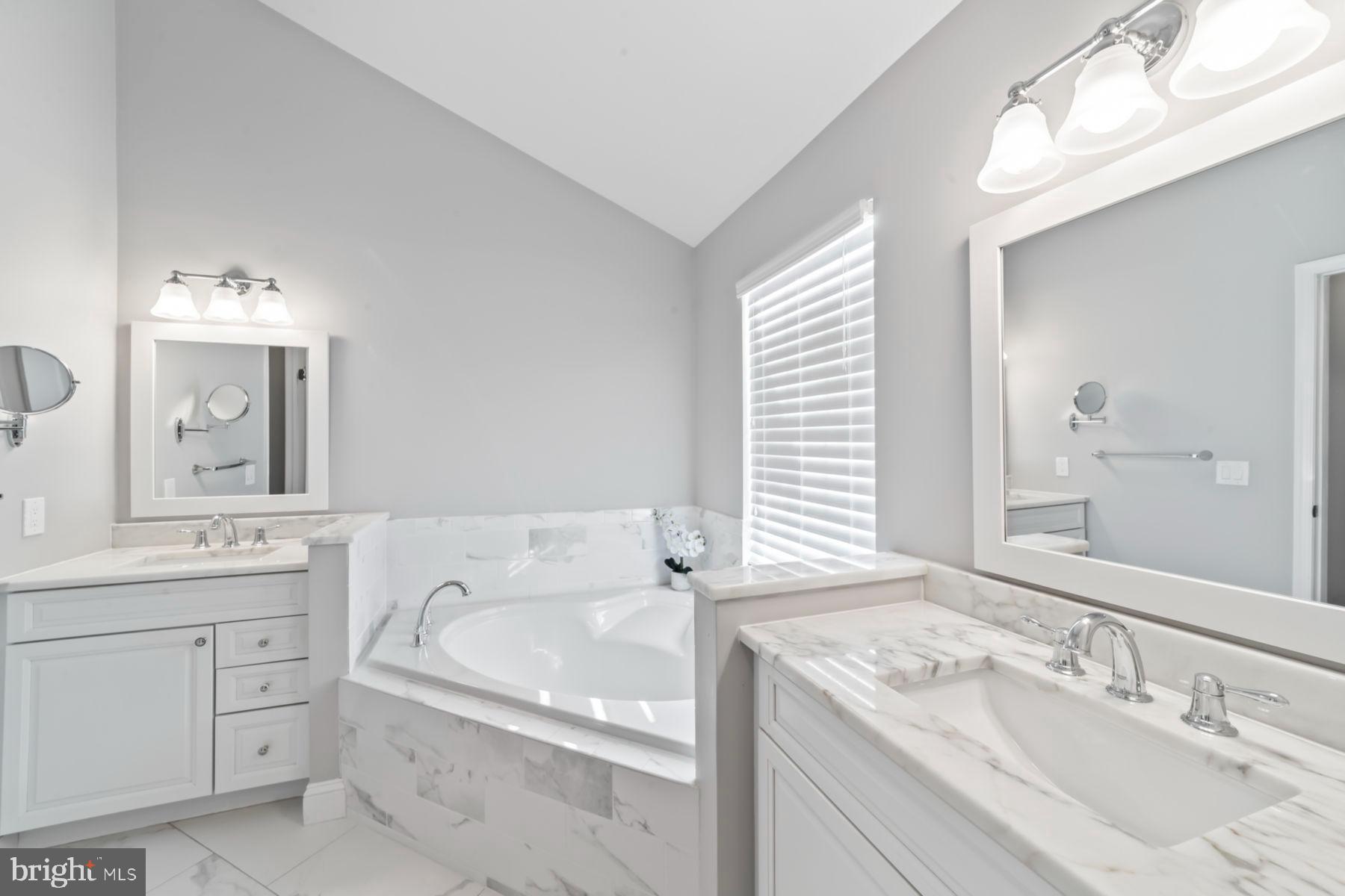 214 Kentshire Ct