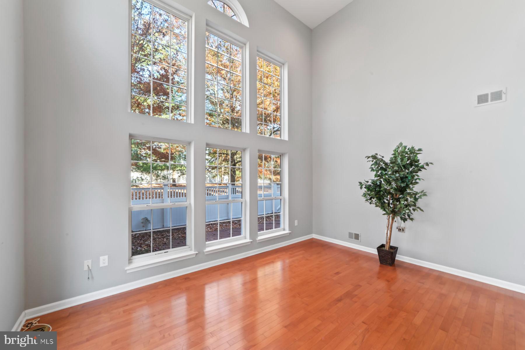 214 Kentshire Ct