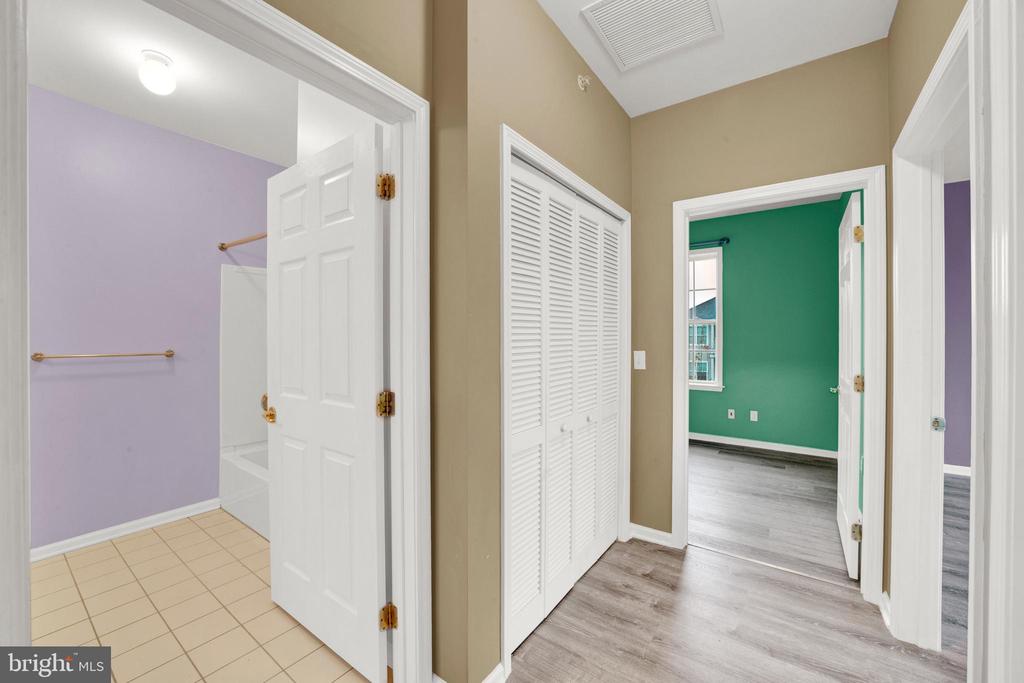837 Timberlake Dr