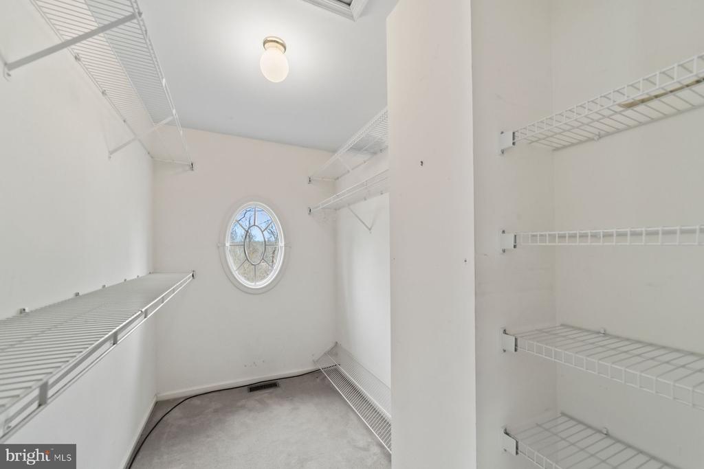 168 Neil Ct