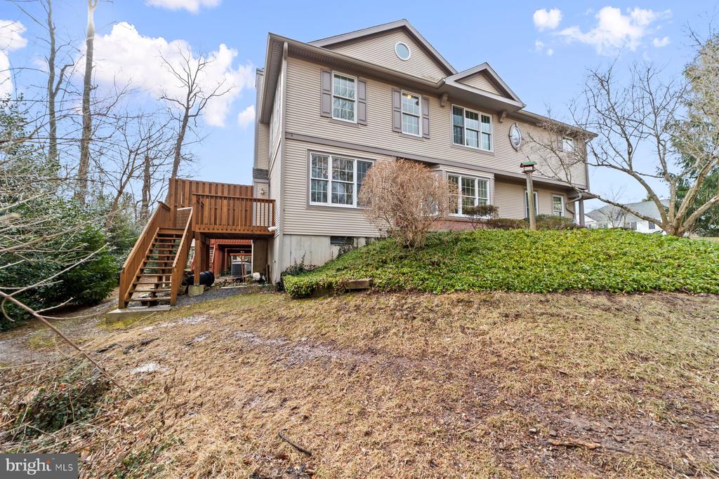 168 Neil Ct