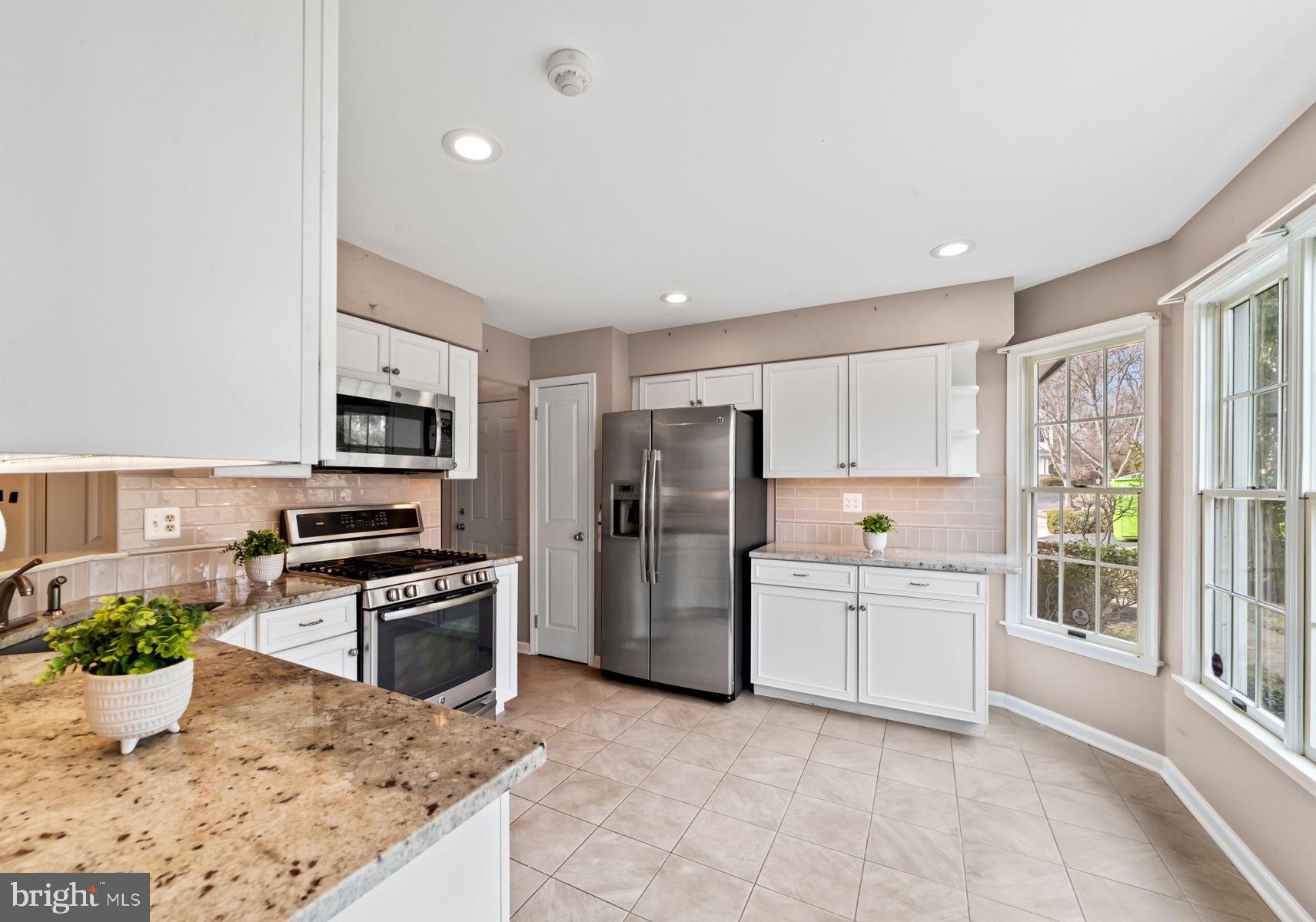 168 Neil Ct