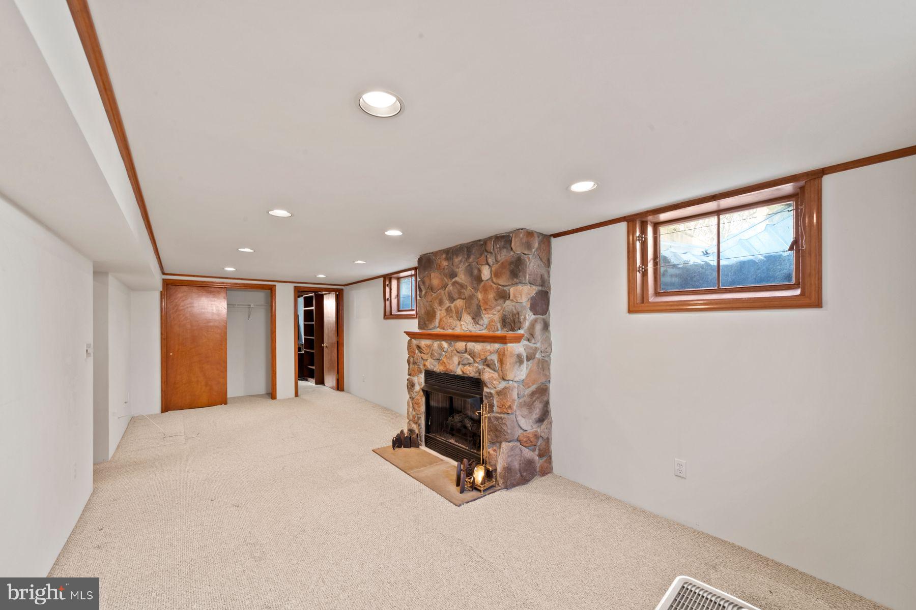 32 Spruce