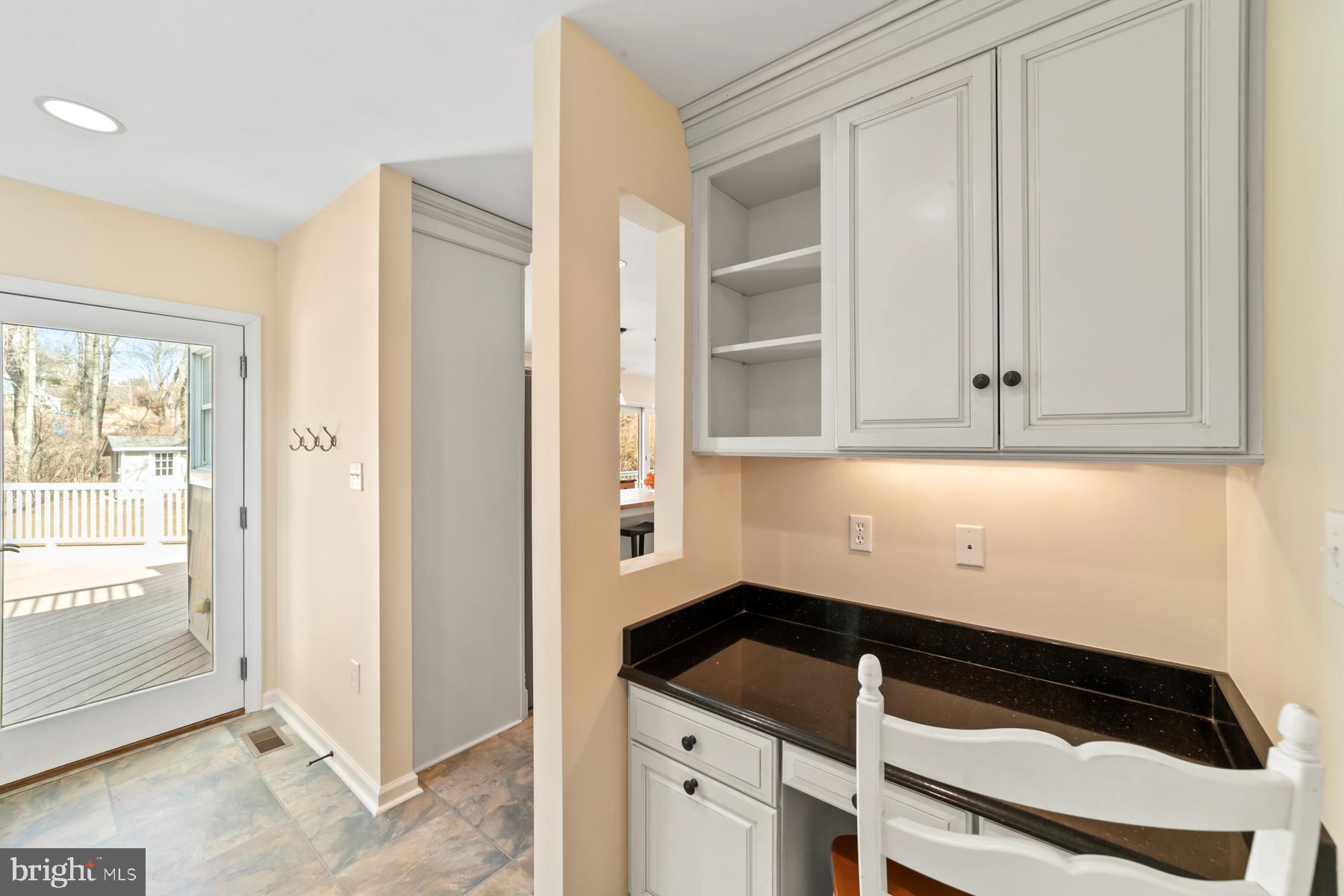 234 Dodds Ln