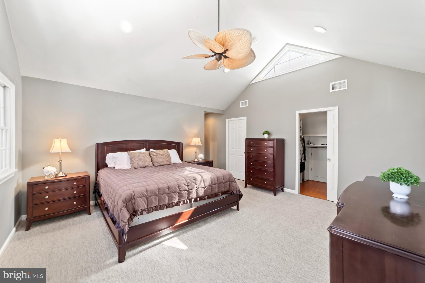 234 Dodds Ln