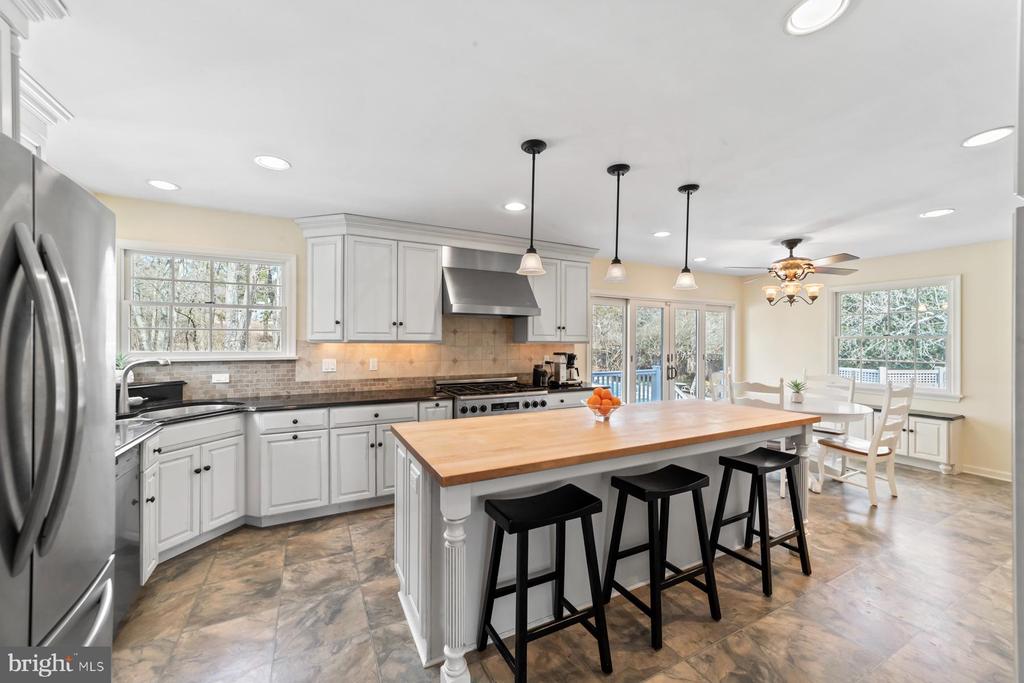 234 Dodds Ln