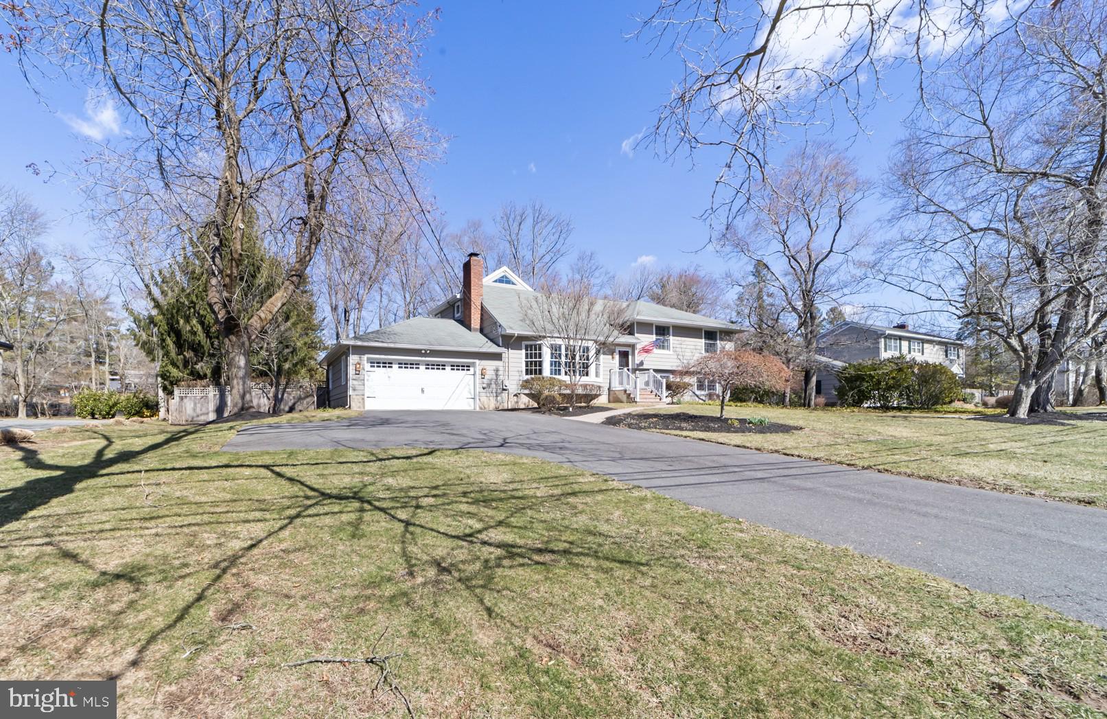 234 Dodds Ln