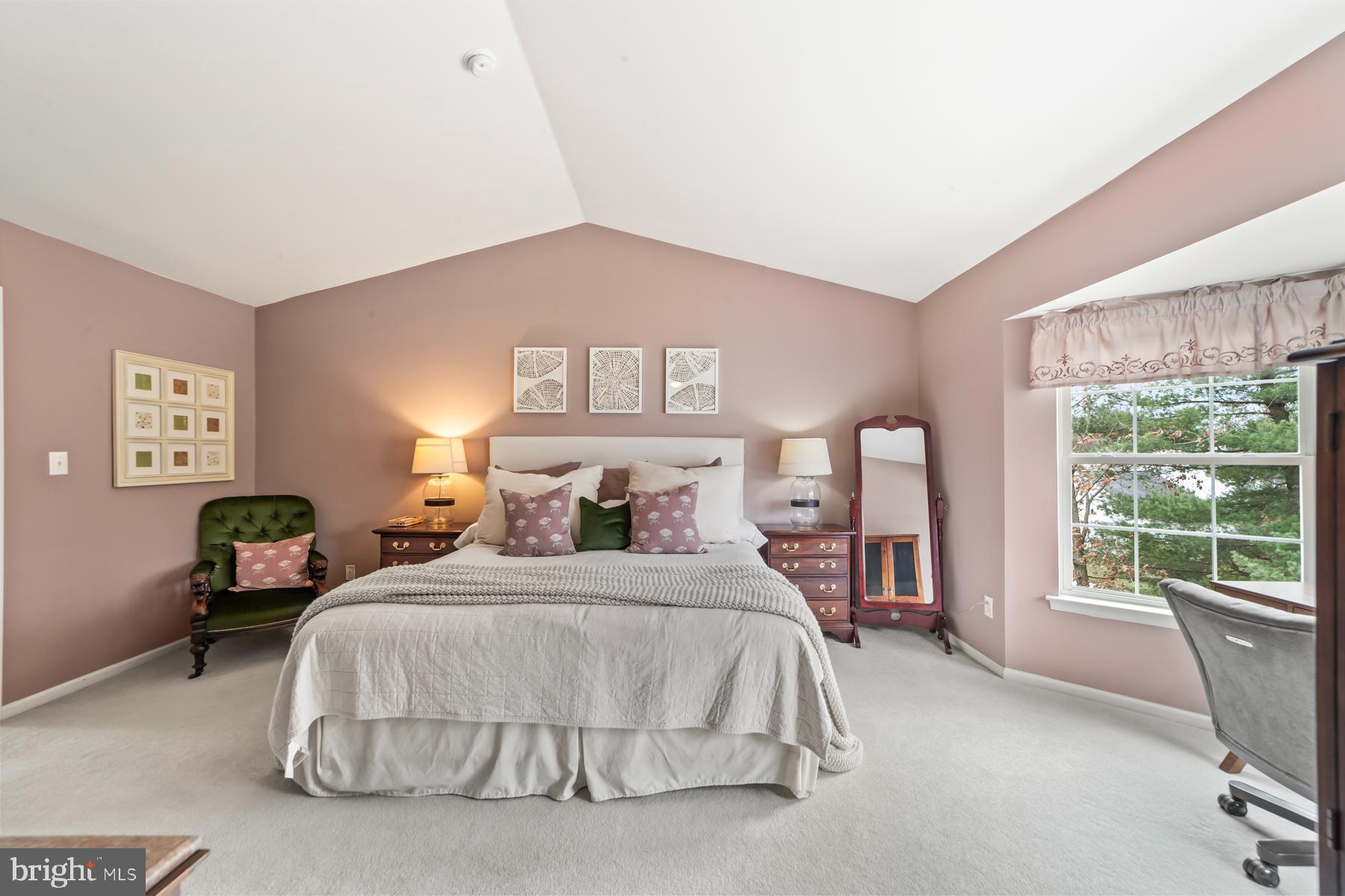 40 Chicory Ln