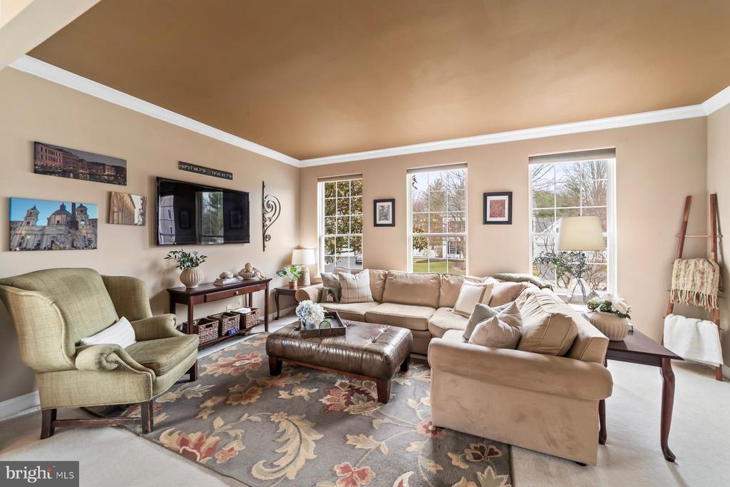 40 Chicory Ln