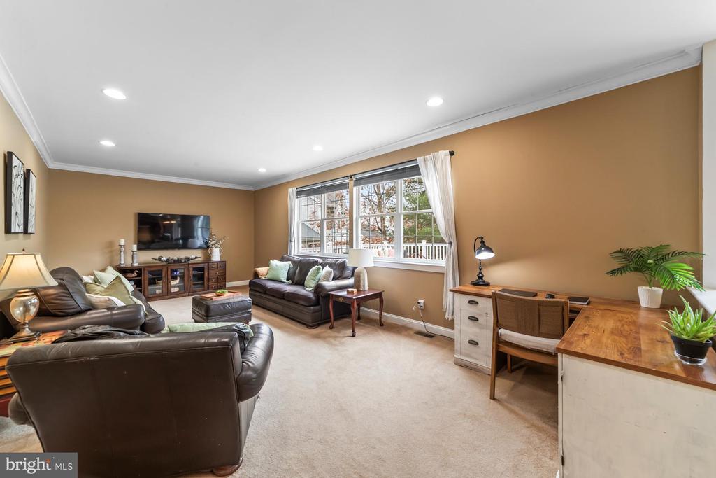 40 Chicory Ln
