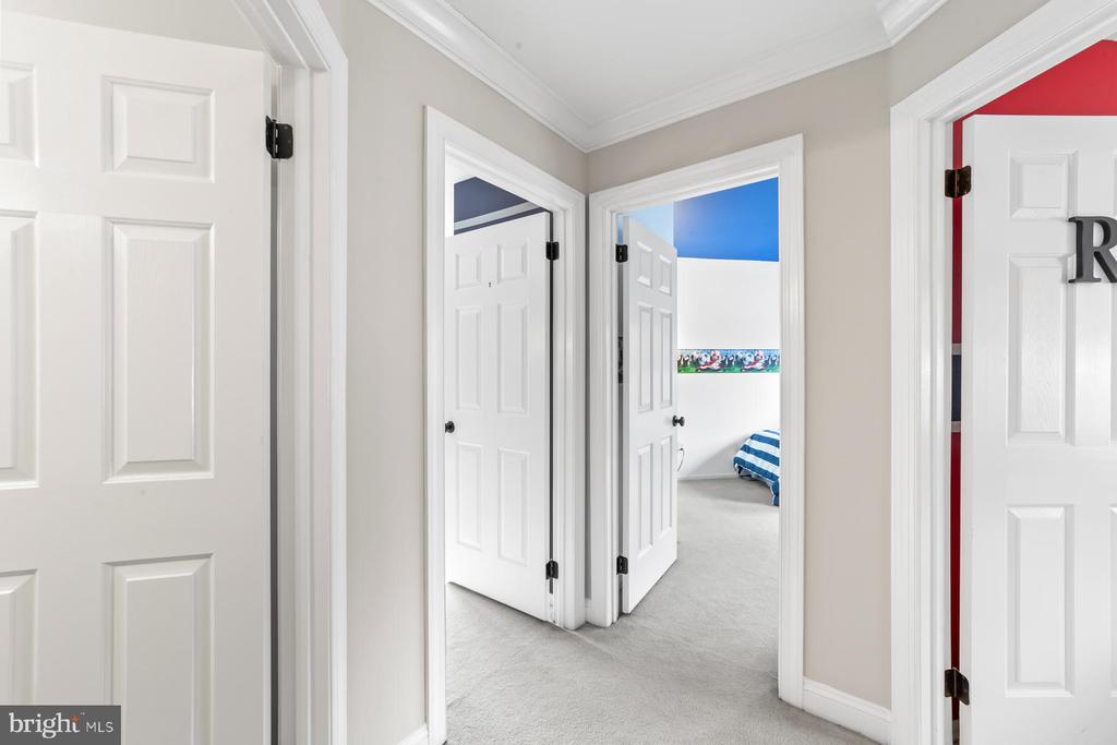 40 Chicory Ln