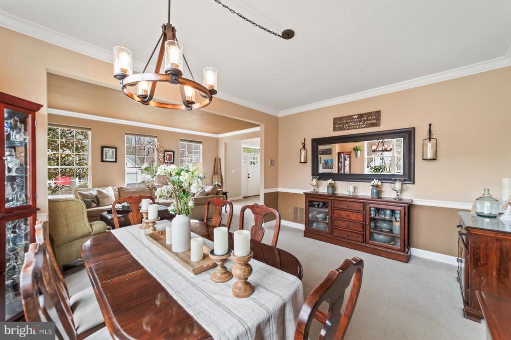40 Chicory Ln