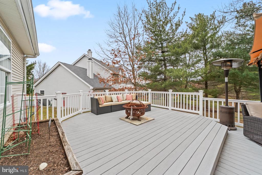 40 Chicory Ln