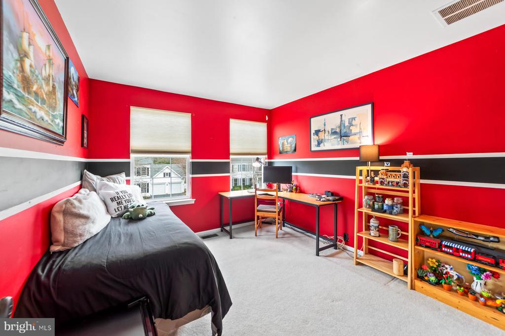 40 Chicory Ln