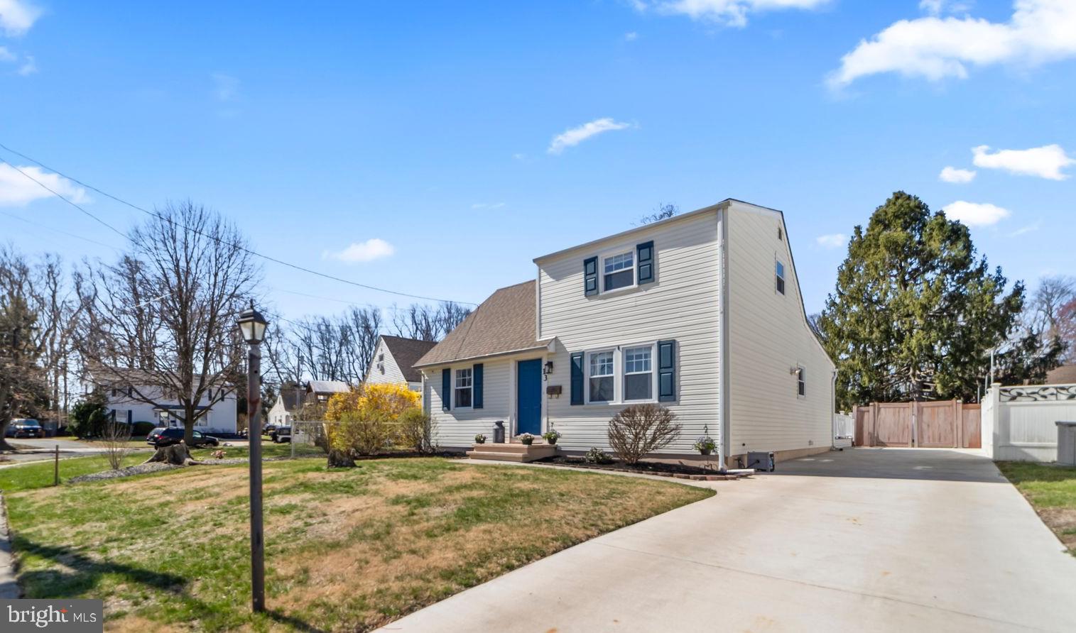 13 Ravine Dr