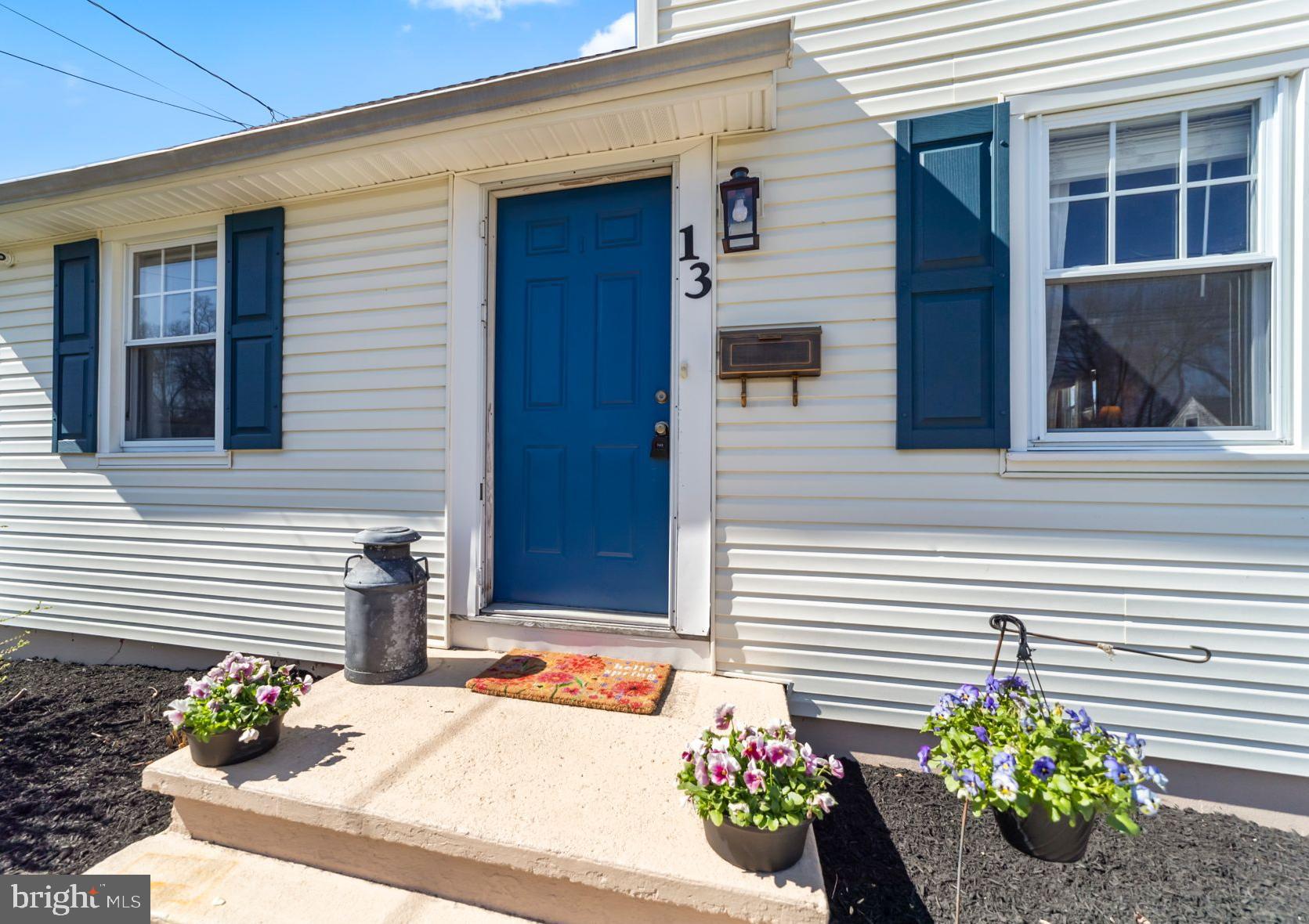 13 Ravine Dr