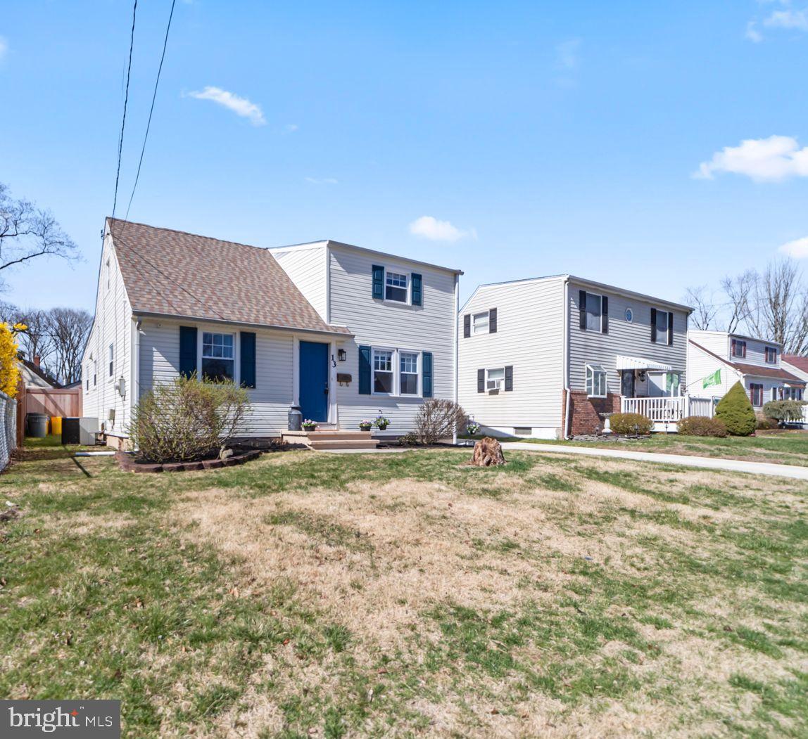 13 Ravine Dr