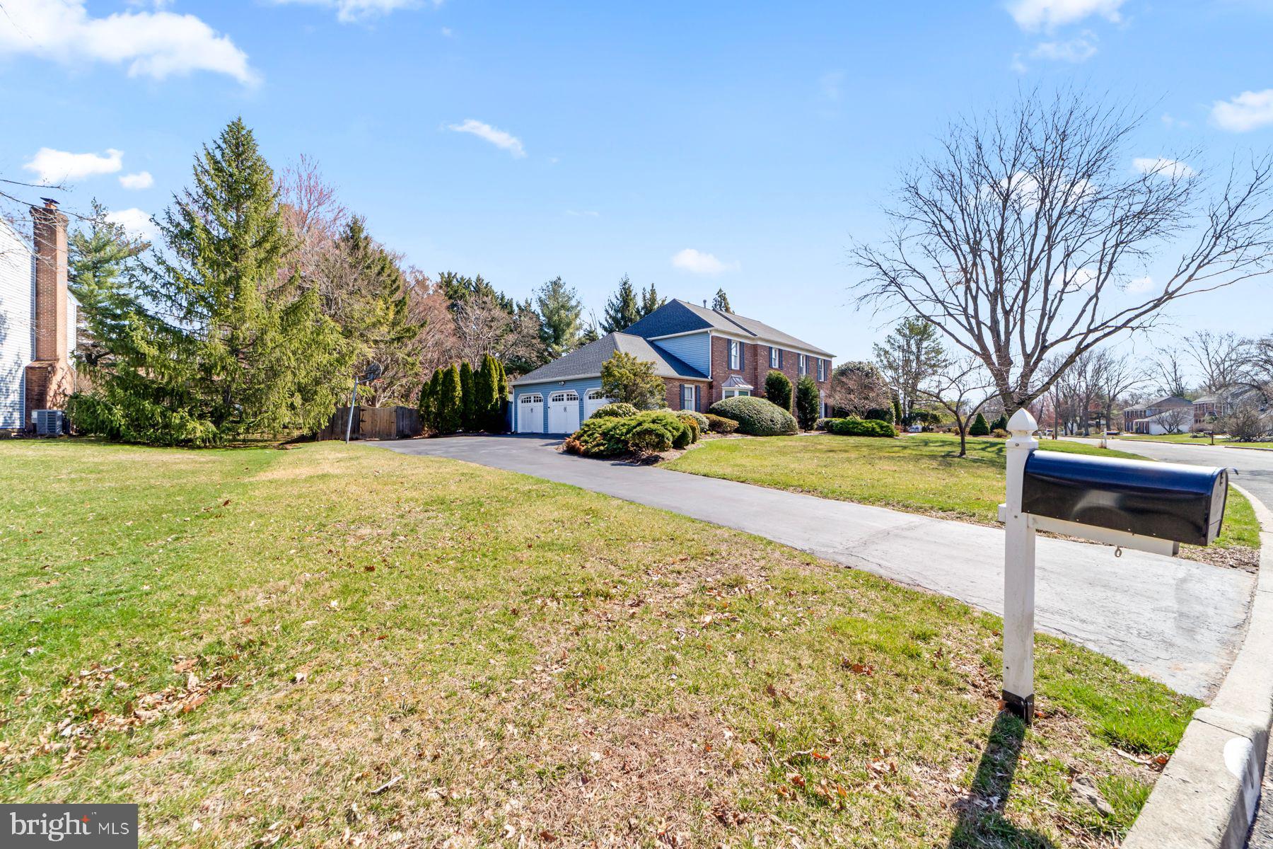 8 Andrew Dr