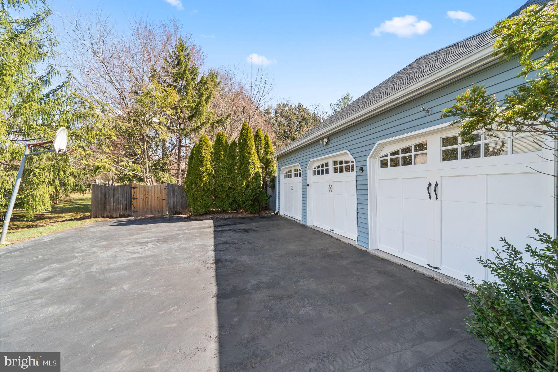 8 Andrew Dr