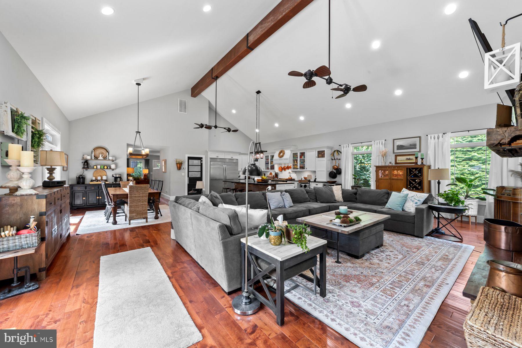 65 Shady Brook la