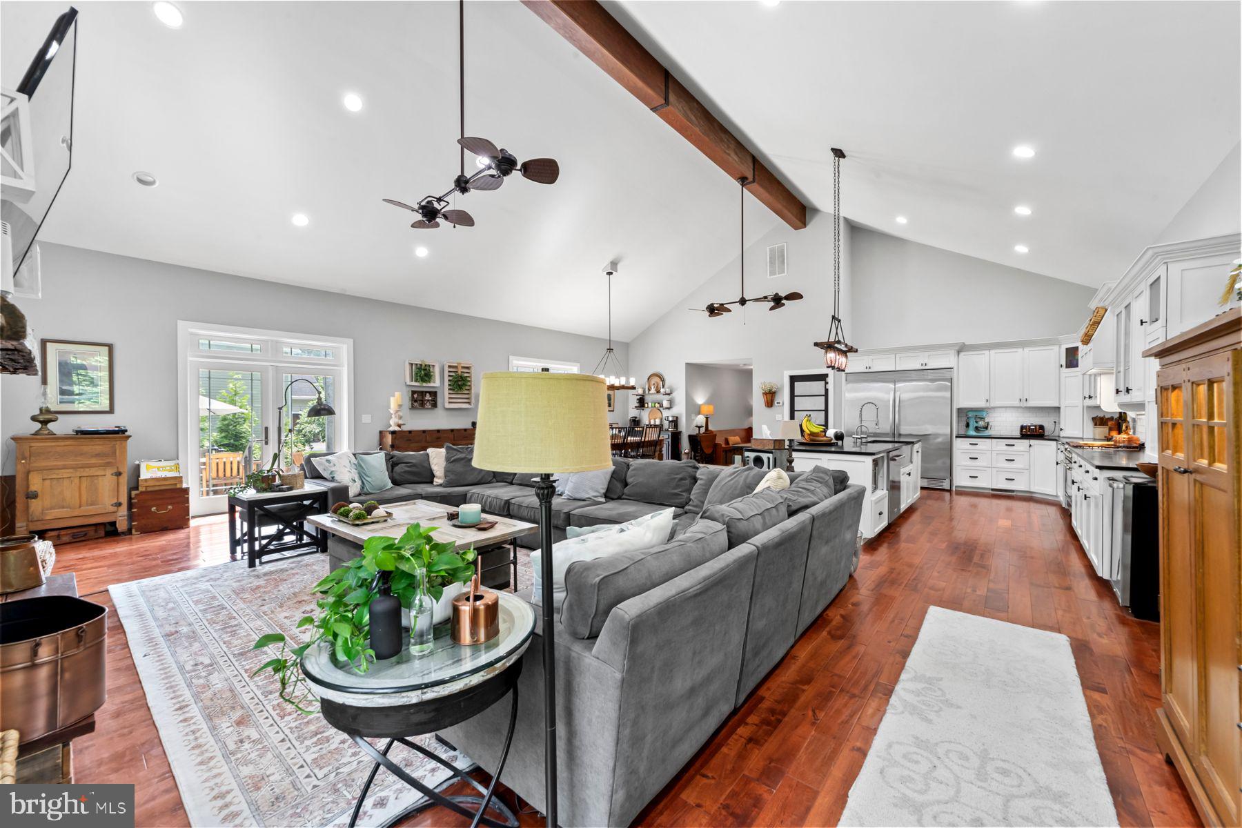 65 Shady Brook la