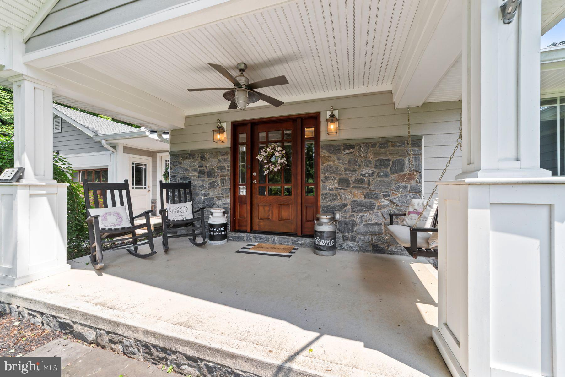 65 Shady Brook la