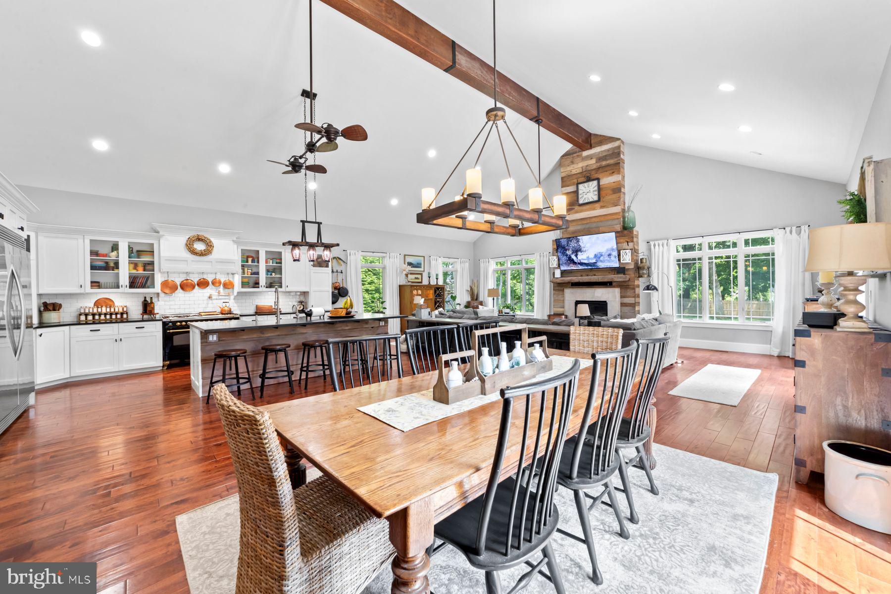 65 Shady Brook la