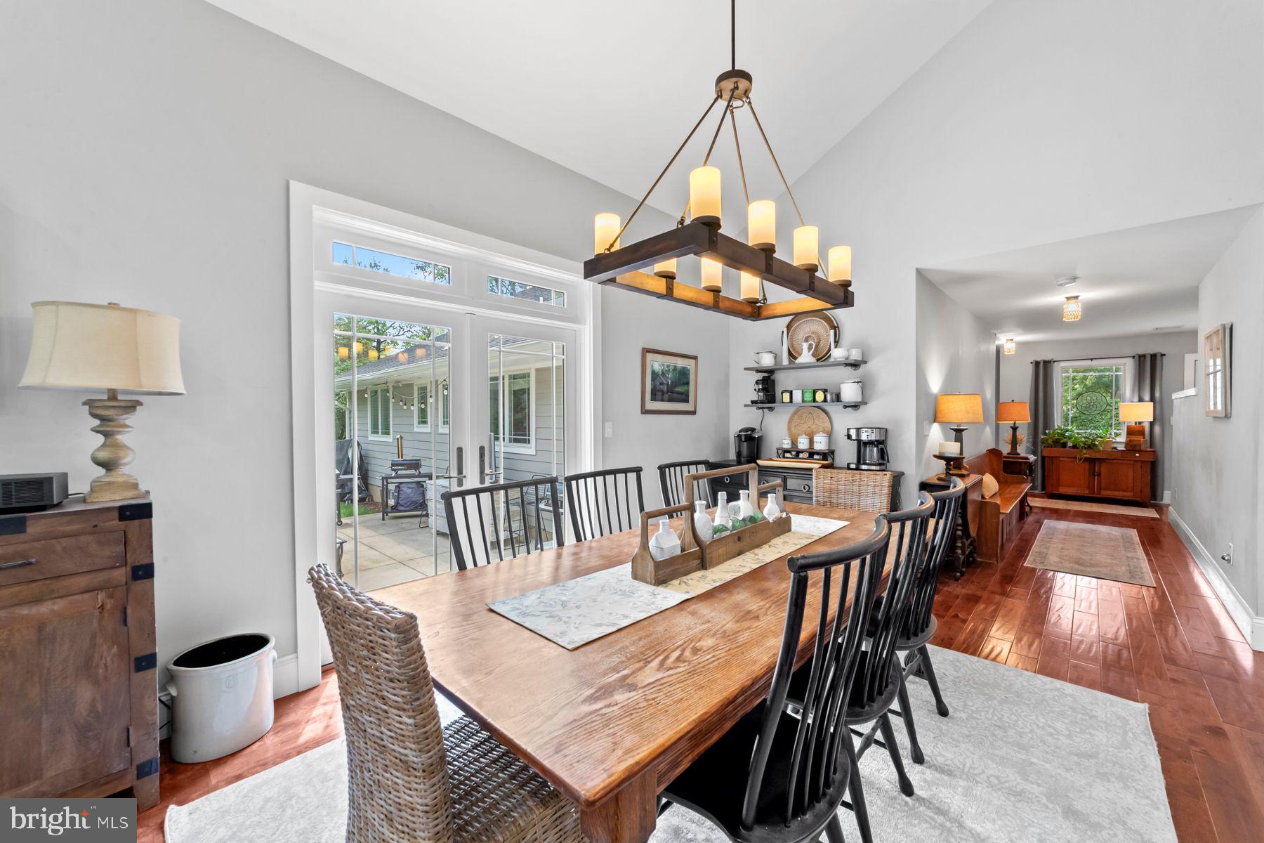 65 Shady Brook la