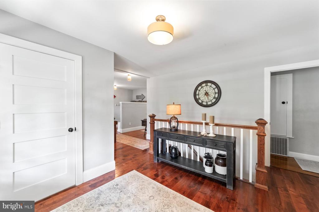 65 Shady Brook la