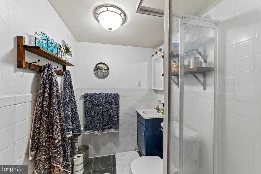 65 Shady Brook la