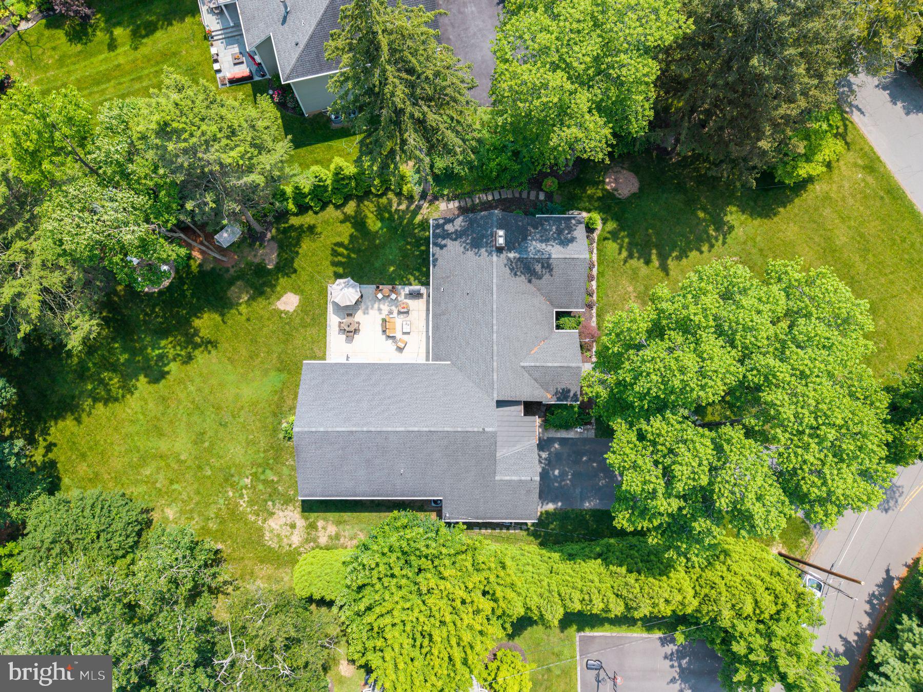 65 Shady Brook la