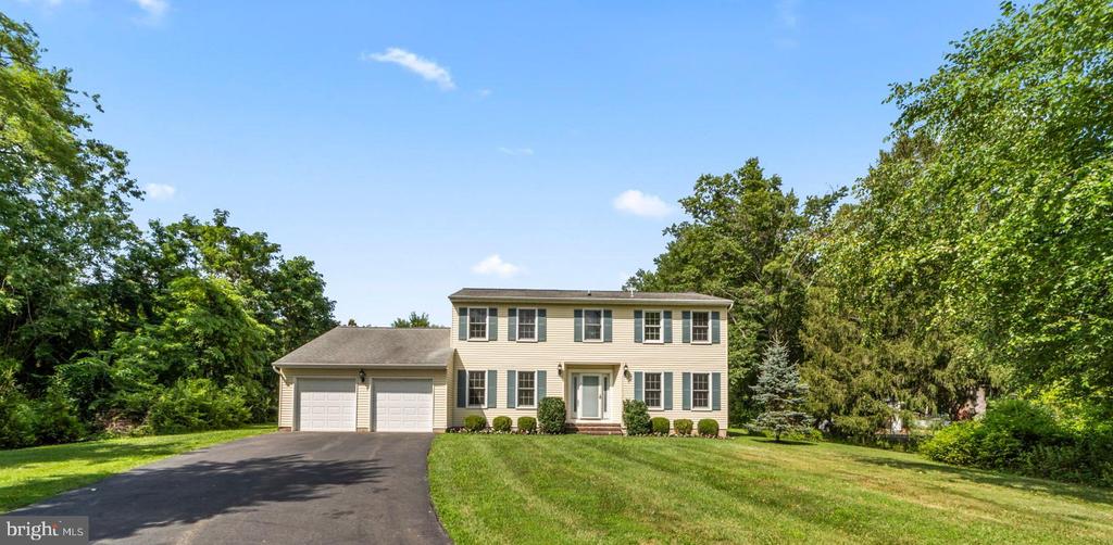 90 Denow Rd