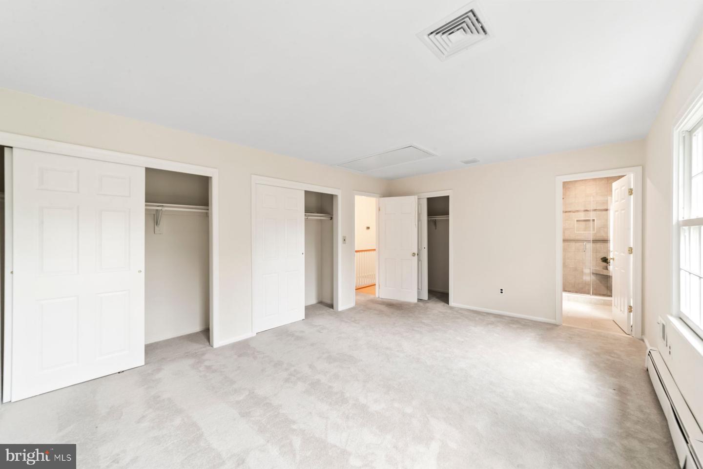 90 Denow Rd