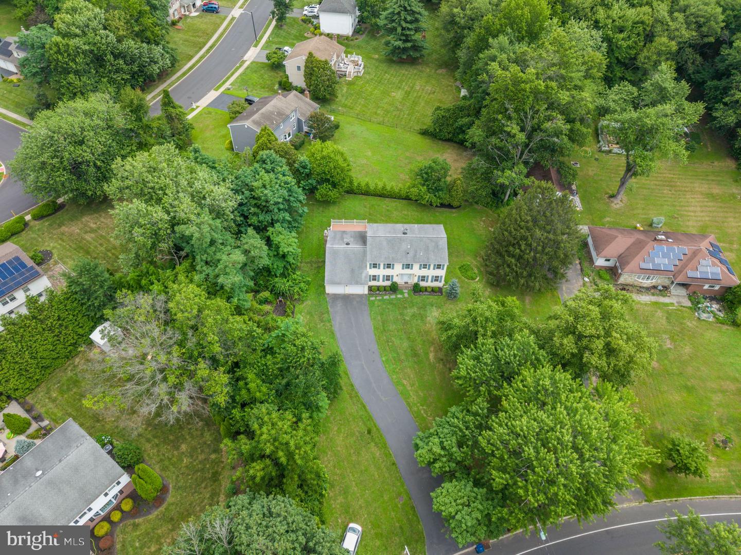 90 Denow Rd