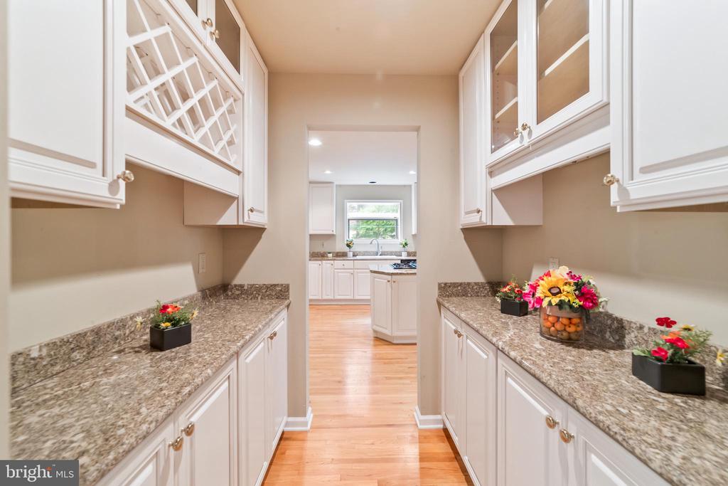 25 TANGLEWOOD DRIVE