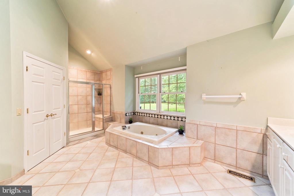 25 TANGLEWOOD DRIVE