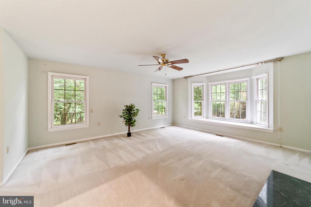 25 TANGLEWOOD DRIVE