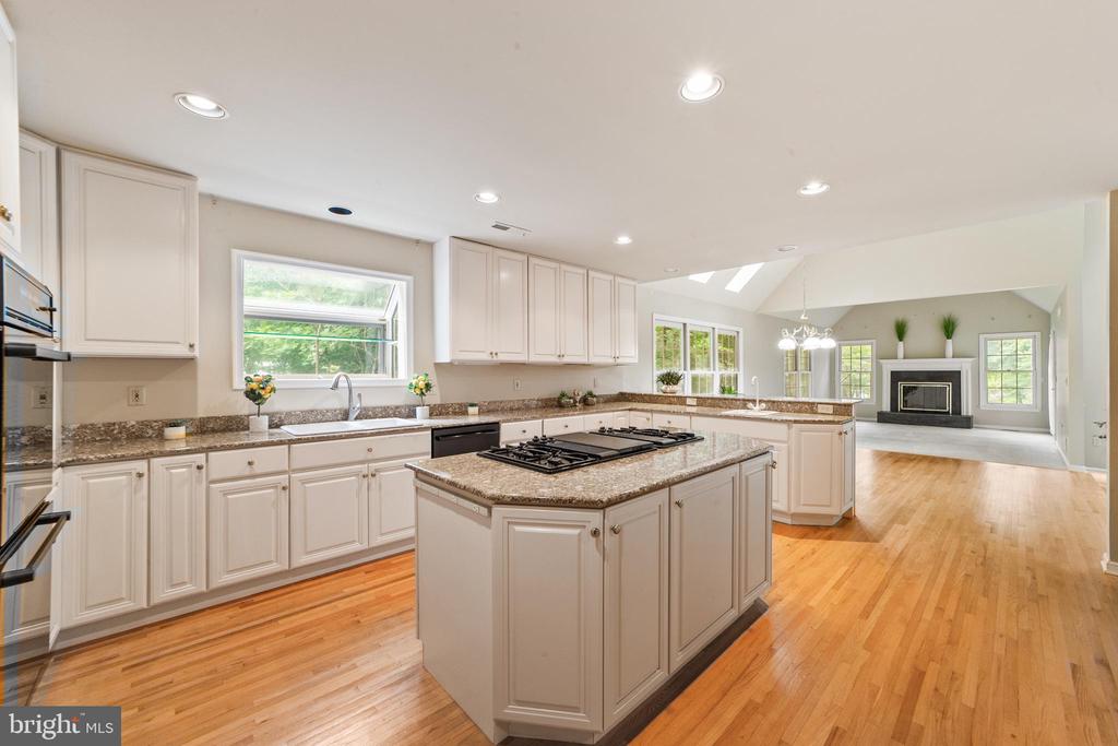 25 TANGLEWOOD DRIVE