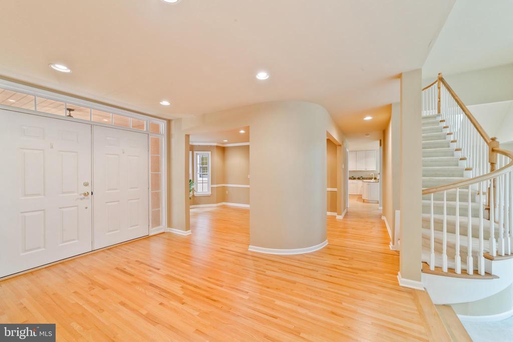 25 TANGLEWOOD DRIVE