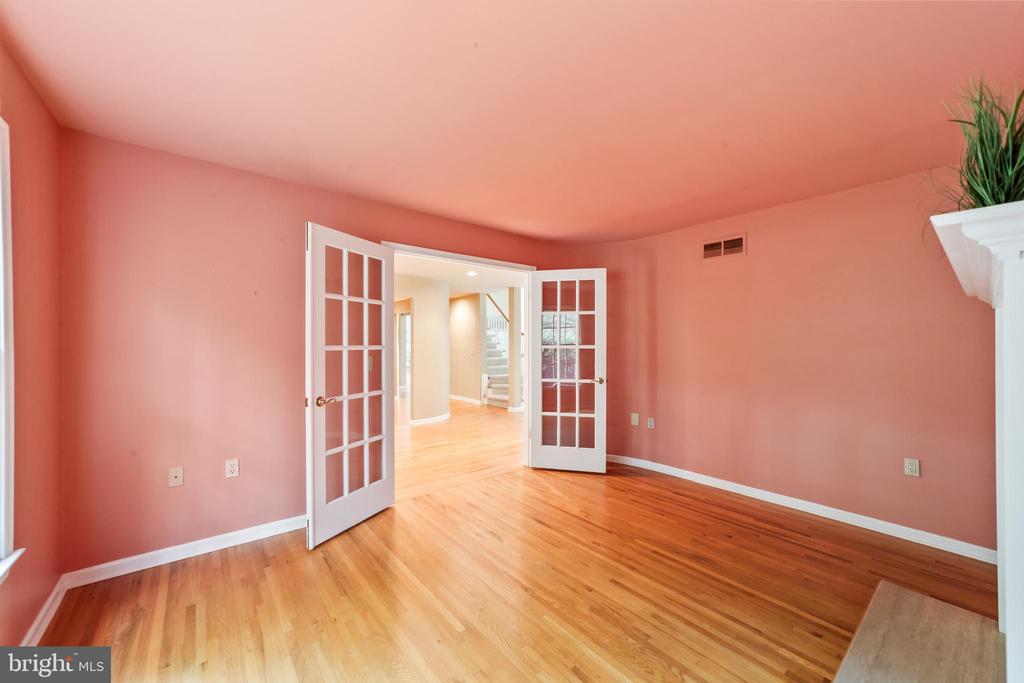 25 TANGLEWOOD DRIVE