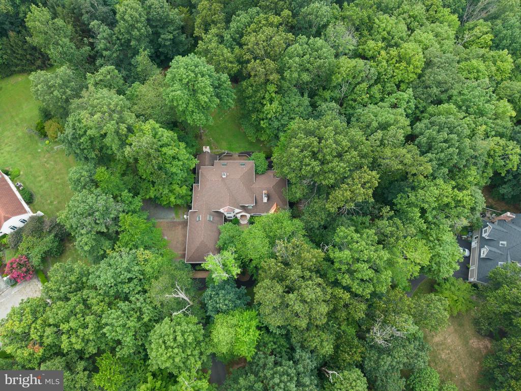 25 TANGLEWOOD DRIVE