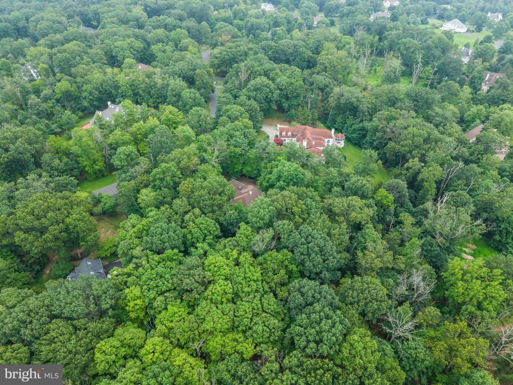 25 TANGLEWOOD DRIVE