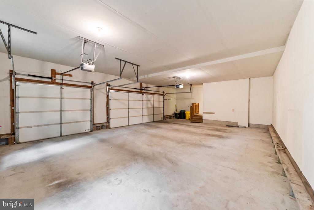 25 TANGLEWOOD DRIVE