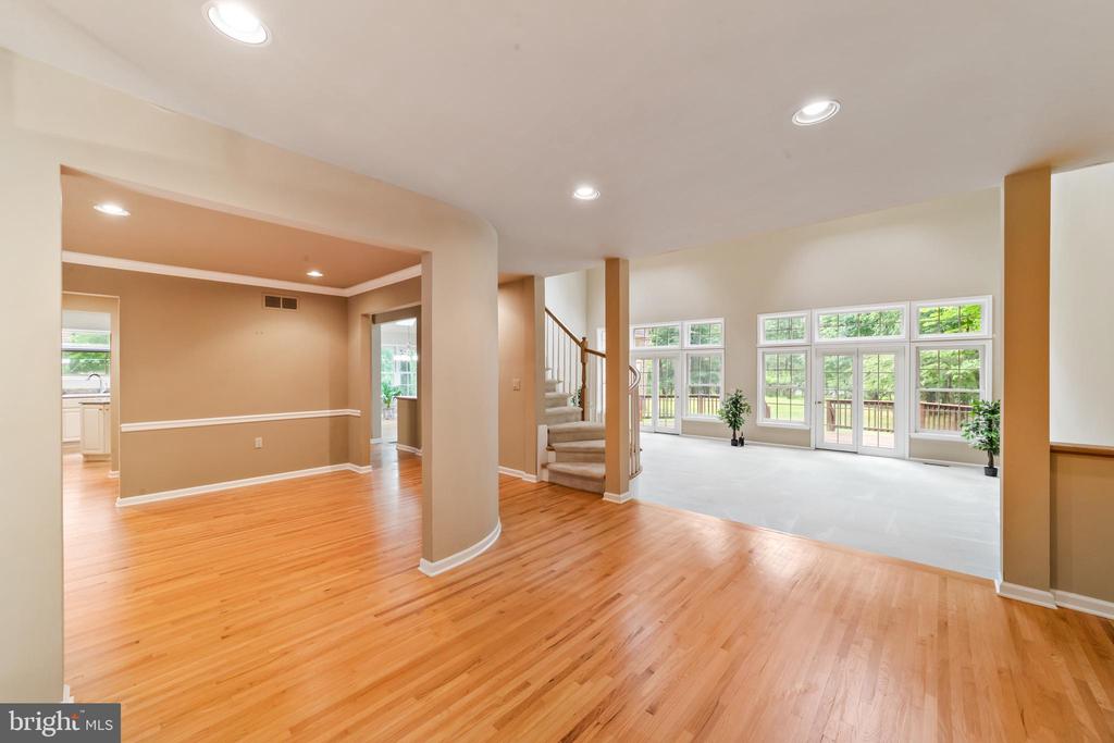 25 TANGLEWOOD DRIVE
